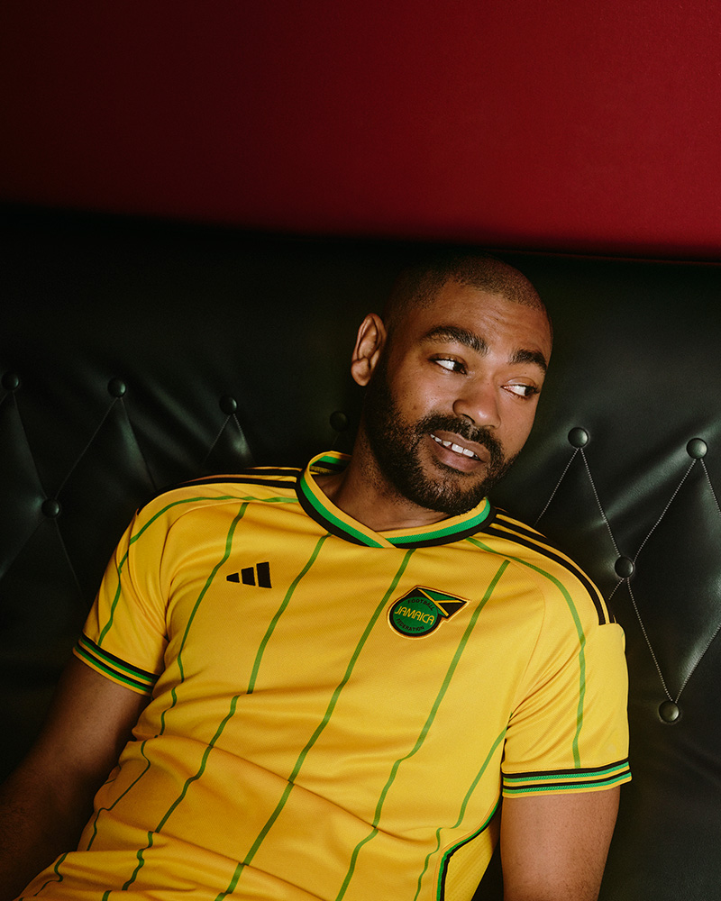 علامتا ADIDAS  وWALES BONNER  تكشفان عن قمصان الفريق الرسمية لمنتخبي  REGGAE BOYZ وREGGAE GIRLZ من الاتحاد الجامايكي لكرة القدم